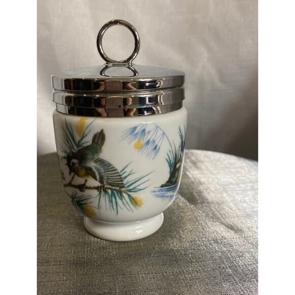 Vintage Royal Worcester Porcelain Egg Coddler with chrome top Birds Wren VGUC - Picture 4 of 16